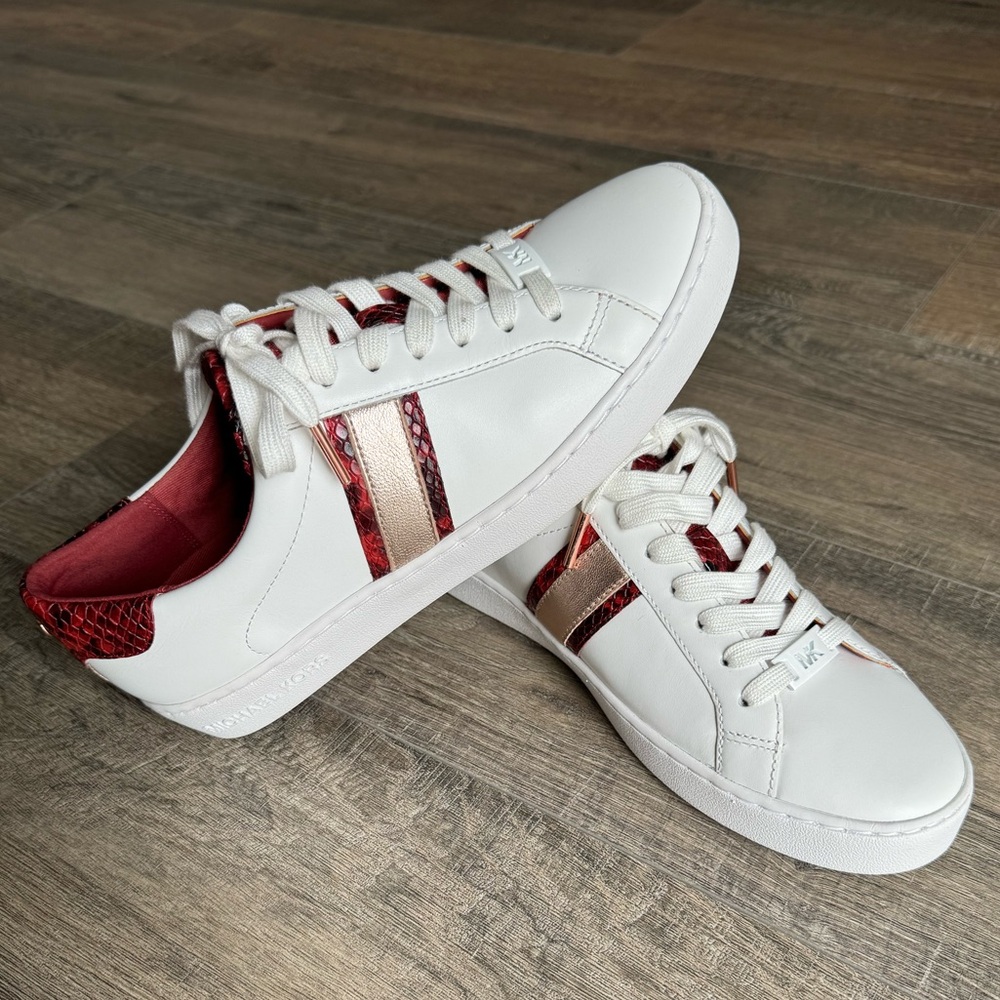 NEW Michael Kors Catelyn Lace Up